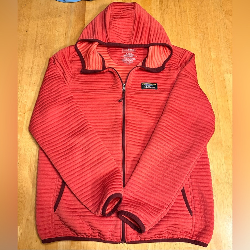 LL Bean Woman Small Airlight Knit Full Zip Lightweight Hoodie Used/Minor Pil